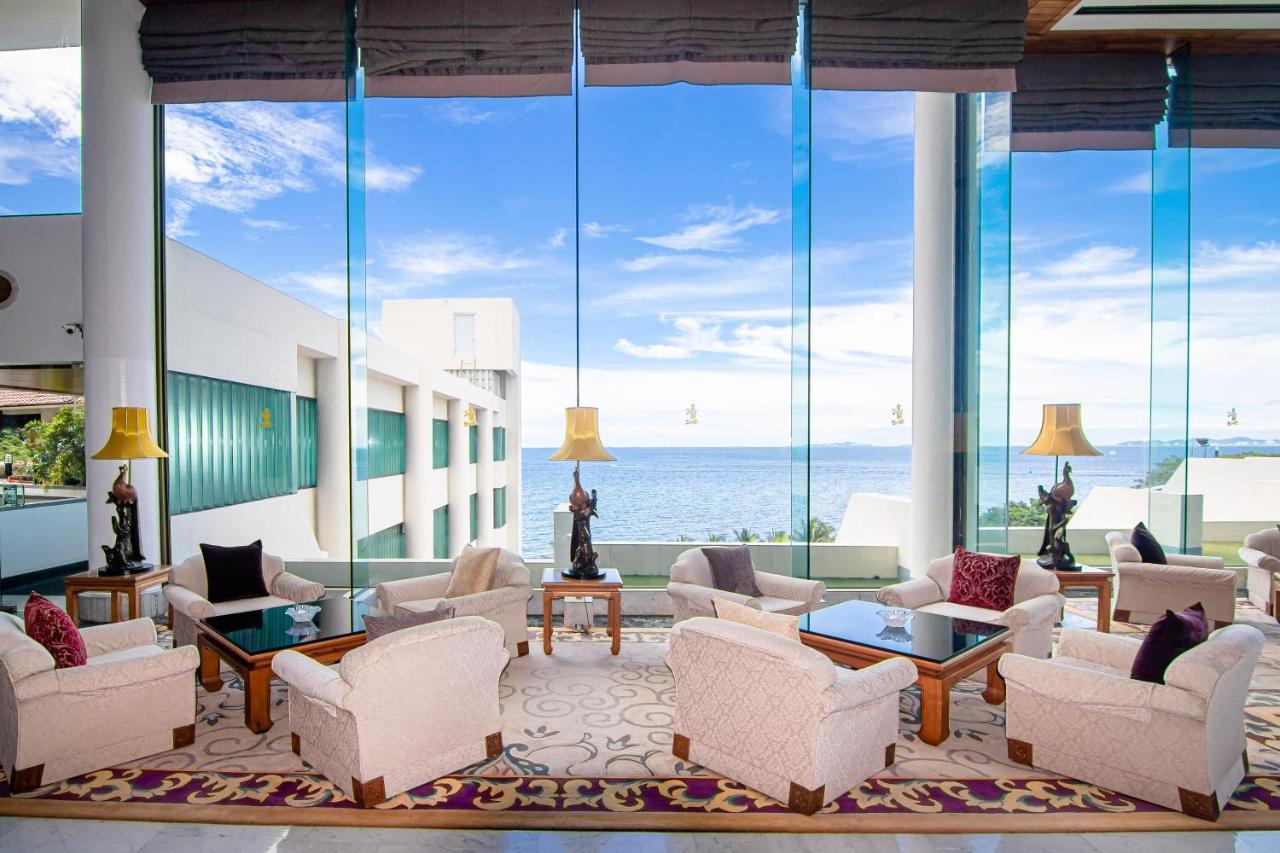 Royal Wing Suites & Spa Pattaya Extérieur photo